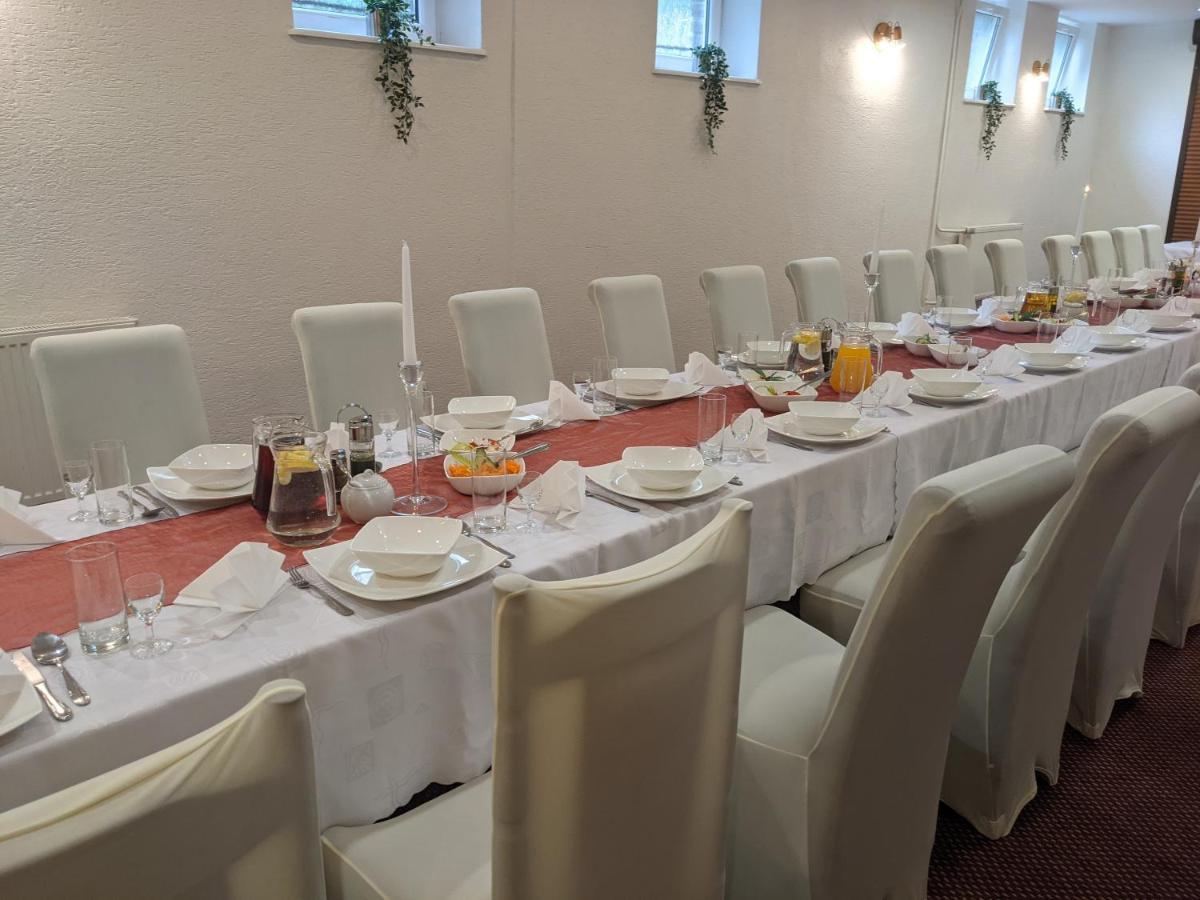Hotel Lech Gniezno Esterno foto