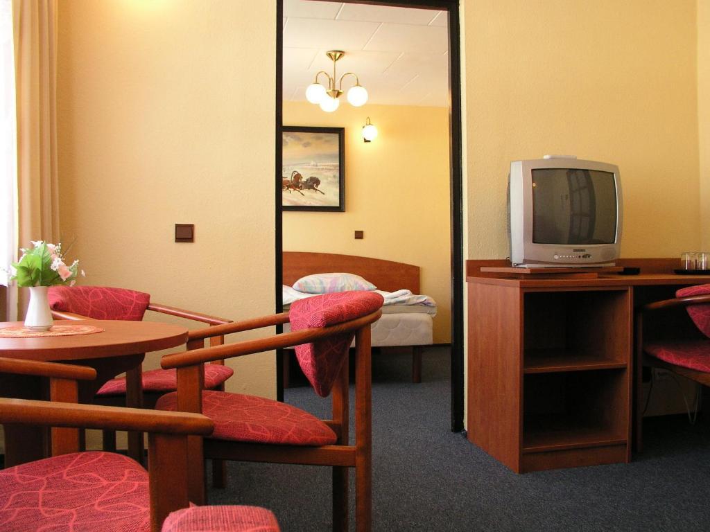 Hotel Lech Gniezno Camera foto