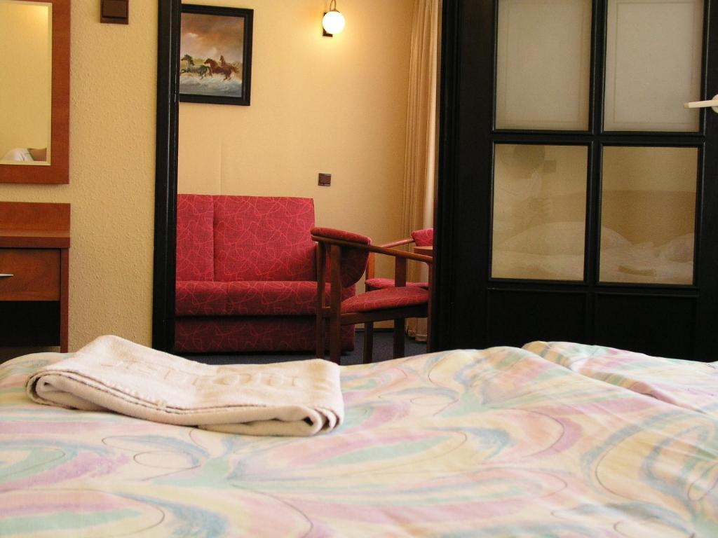 Hotel Lech Gniezno Camera foto