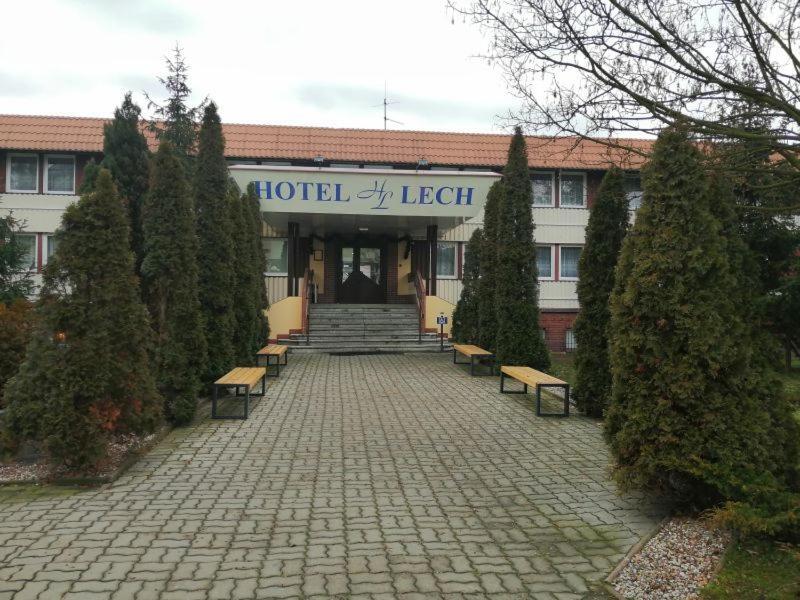 Hotel Lech Gniezno Esterno foto